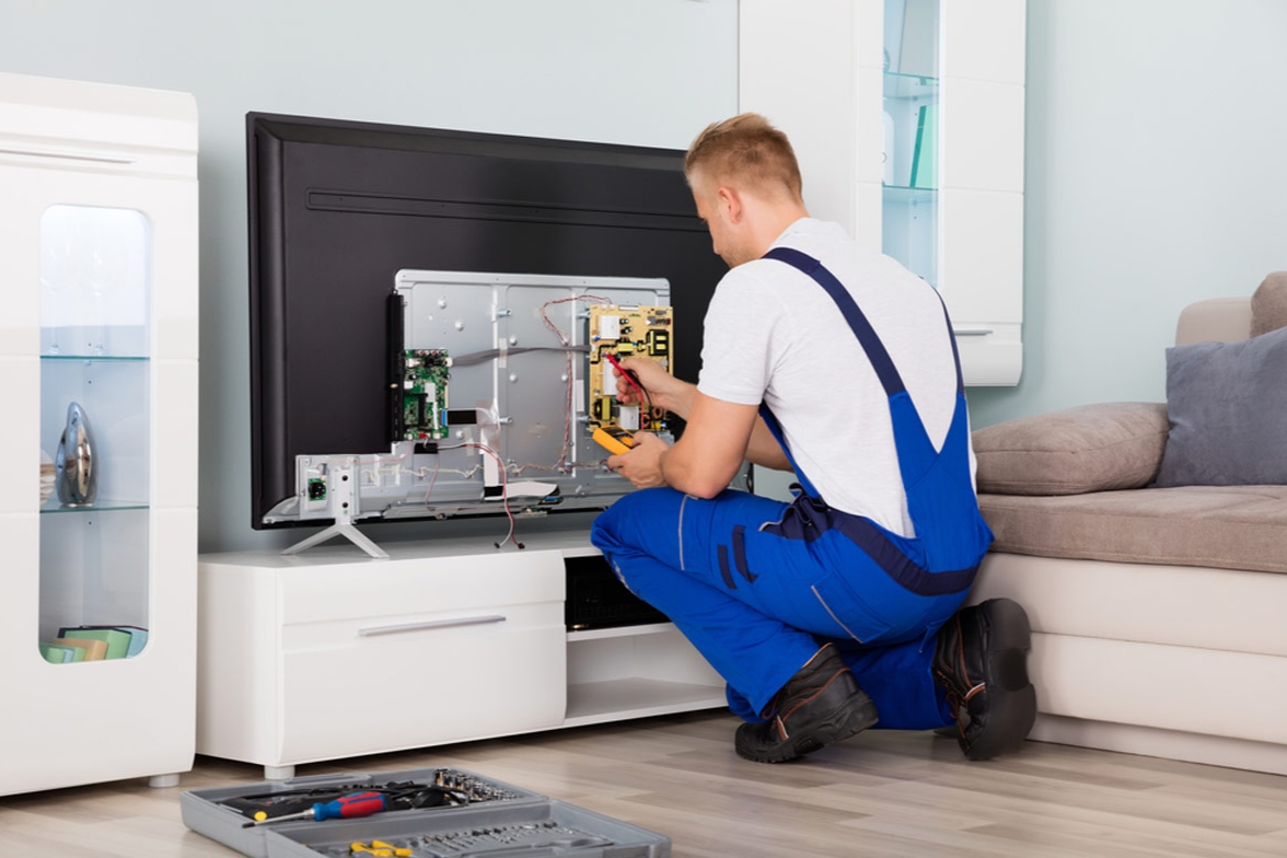 Points to Consider When Calling Professionals for Television Repair